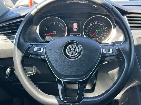 Used 2019 Volkswagen Tiguan SE AWD/4WD image 18