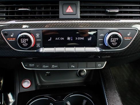 Used 2022 Audi S4 Premium Plus w/ Premium Plus Package image 24