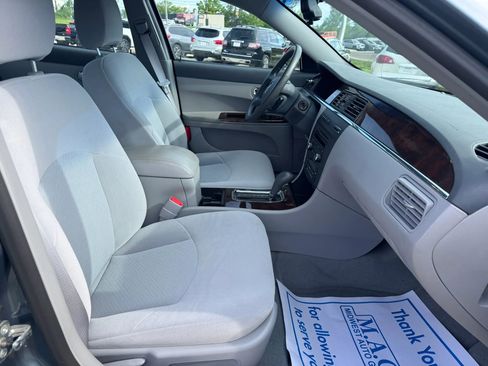 Used 2007 Buick LaCrosse CX FWD image 31