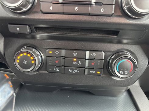 Used 2018 Ford F150 XLT w/ Equipment Group 302A Luxury image 28