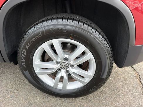 Used 2016 Volkswagen Tiguan S AWD/4WD image 11