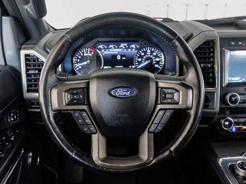 Used 2020 Ford Expedition XLT w/ Equipment Group 202A AWD/4WD image 15