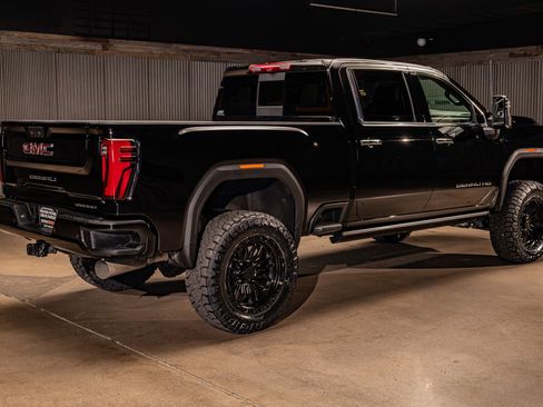 Used 2025 GMC Sierra 2500 Denali w/ Denali Reserve Package image 10