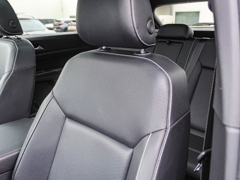 Used 2020 Volkswagen Atlas Cross Sport SEL image 25