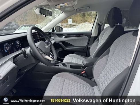 Certified 2025 Volkswagen Tiguan S w/ 18" Wheel Package image 14