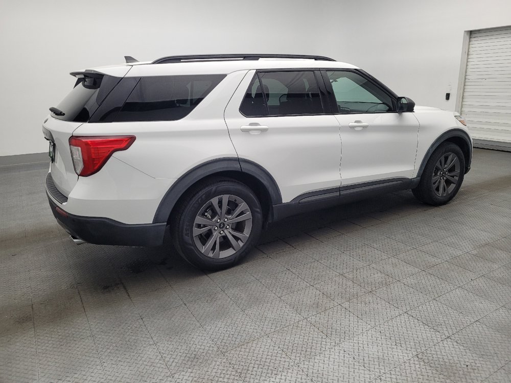Used 2021 Ford Explorer XLT w/ Equipment Group 202A RWD image 10
