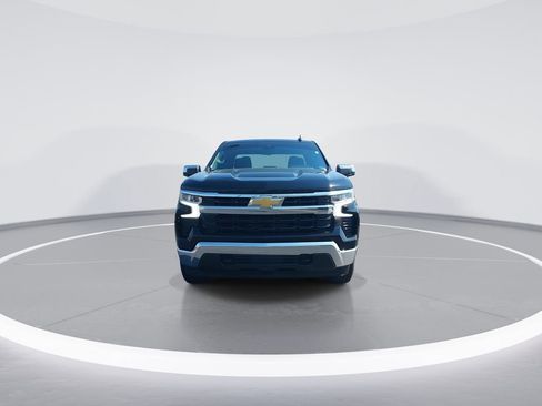 Used 2025 Chevrolet Silverado 1500 LT image 3