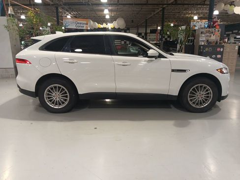 Used 2017 Jaguar F-PACE AWD/4WD image 5
