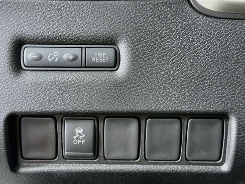 Used 2016 Nissan Murano S w/ Navigation Package FWD image 17