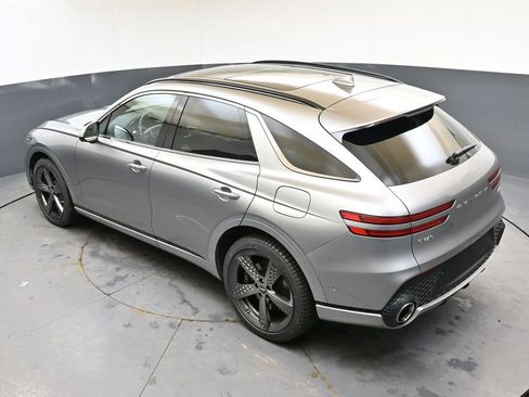 Used 2025 Genesis GV70 2.5T w/ Sport Prestige Package image 38