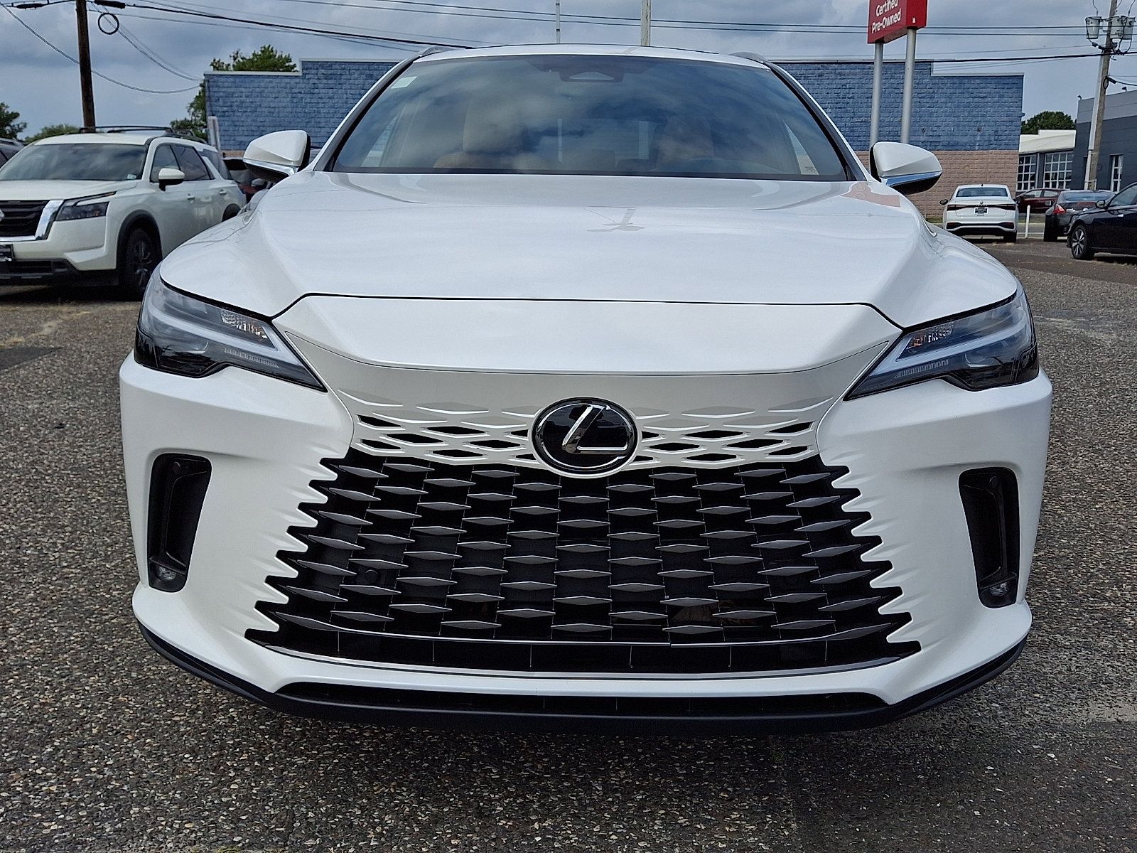 Used 2023 Lexus RX 350 Premium w/ Accessory Package AWD/4WD image 2