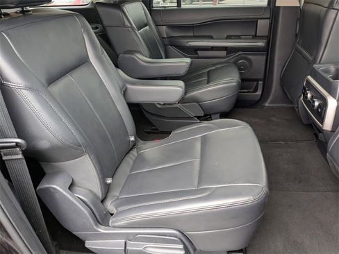 Used 2024 Ford Expedition Max XLT image 39