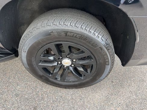 Used 2023 Chevrolet Tahoe LT image 39