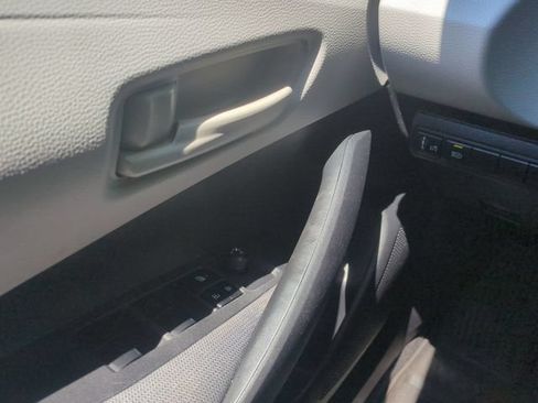 Used 2022 Toyota Corolla L FWD image 36