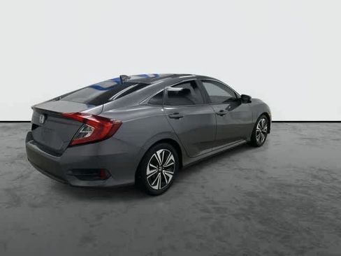 Used 2018 Honda Civic EX-L image 4
