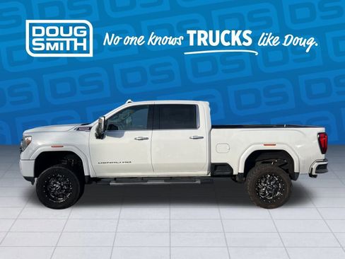 Used 2020 GMC Sierra 3500 Denali w/ Denali Ultimate Package image 2