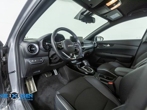Used 2023 Kia Forte GT-Line w/ GT-Line Technology Package FWD image 10