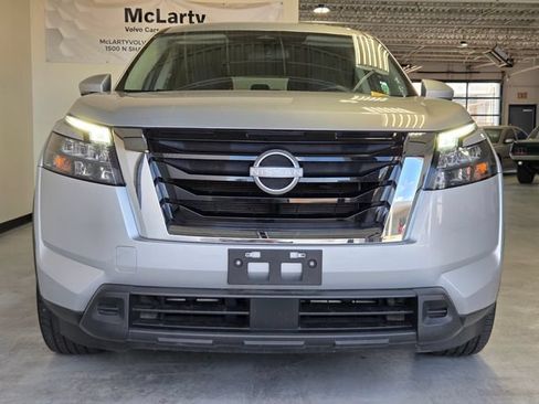Used 2025 Nissan Pathfinder SV AWD/4WD image 4
