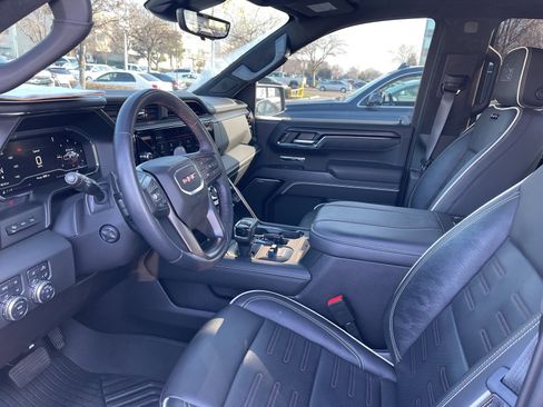 Used 2024 GMC Sierra 1500 AT4X w/ AT4X AEV Edition image 5