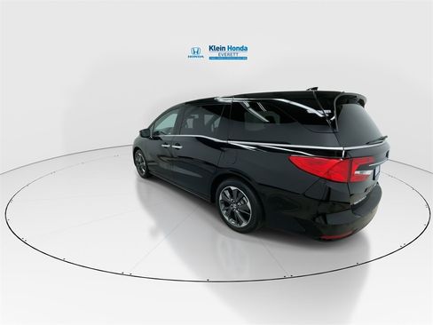 Used 2023 Honda Odyssey Elite image 8