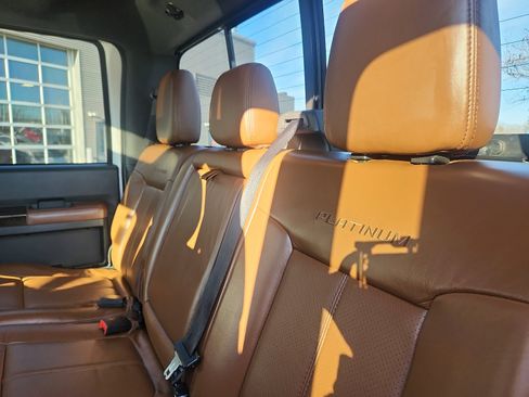 Used 2016 Ford F250 Platinum w/ FX4 Off-Road Package image 26