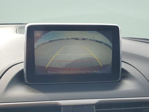 Used 2016 MAZDA MAZDA3 i Sport image 17