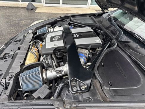 Used 2018 Nissan 370Z Touring RWD image 42