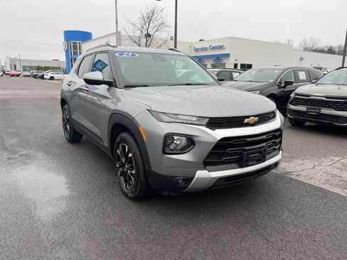 Used 2023 Chevrolet TrailBlazer LT AWD/4WD image 7