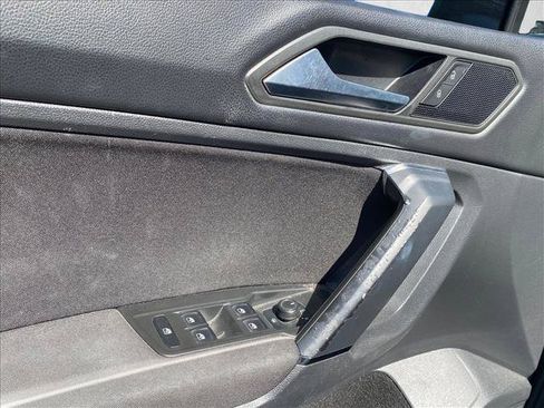 Used 2019 Volkswagen Tiguan S w/ Driver Assistance Package AWD/4WD image 6