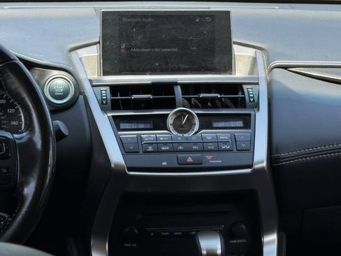 Used 2017 Lexus NX 200t FWD image 17