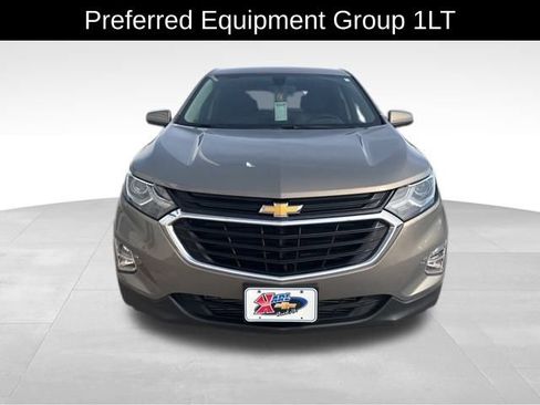 Used 2018 Chevrolet Equinox LT image 2