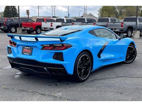 Used 2025 Chevrolet Corvette Stingray Premium Cpe w/ Z51 Performance Package RWD image 14