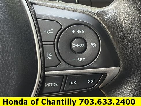 Used 2022 Toyota Camry LE FWD image 13