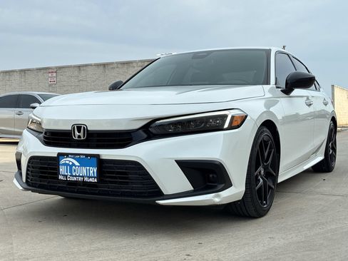 Certified 2024 Honda Civic Sport image 11