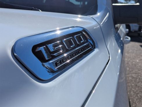 New 2026 RAM 1500 4x4 Crew Cab image 22