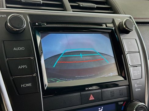 Used 2016 Toyota Camry XSE w/ Moonroof Package image 23