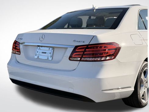 Used 2014 Mercedes-Benz E 350 4MATIC Sedan image 12