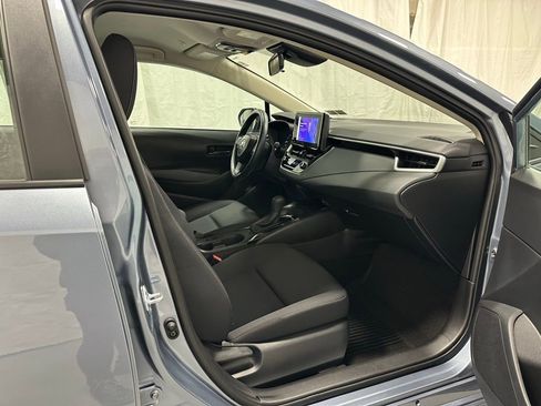 Used 2025 Toyota Corolla LE w/ LE Premium Package image 55