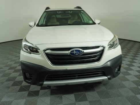 Used 2021 Subaru Outback Limited image 2