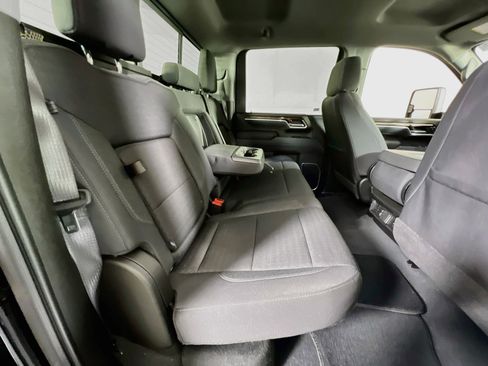 Used 2025 GMC Sierra 2500 SLE image 25