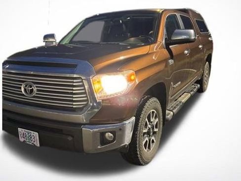 Used 2017 Toyota Tundra Limited image 2