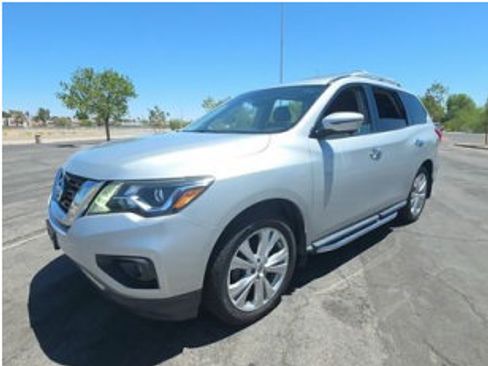 Used 2019 Nissan Pathfinder SL w/ SL Premium Package AWD/4WD image 1