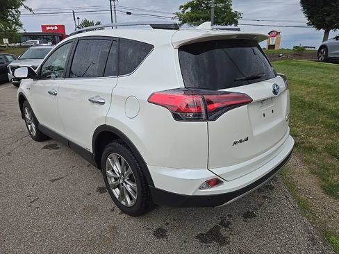 Used 2018 Toyota RAV4 Limited w/ Advanced Technology Package AWD/4WD image 9