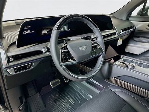 New 2026 Cadillac Vistiq Luxury w/ LPO, Floor Liner Package image 12