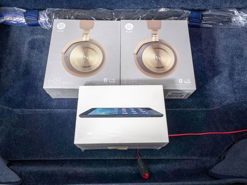 Used 2018 Aston Martin Lagonda image 8