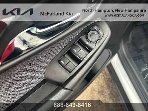 Used 2024 Chevrolet TrailBlazer LS w/ LS Convenience Package FWD image 12