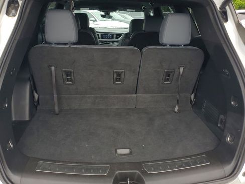 Used 2024 Buick Enclave Essence w/ Technology Package FWD image 27