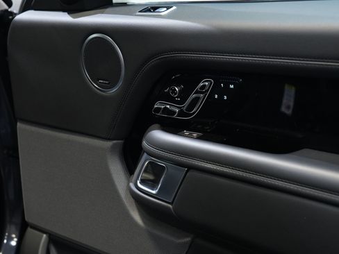 Used 2022 Land Rover Range Rover P525 Westminster Edition image 25