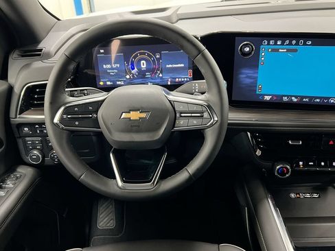 Used 2025 Chevrolet Tahoe Premier AWD/4WD image 20