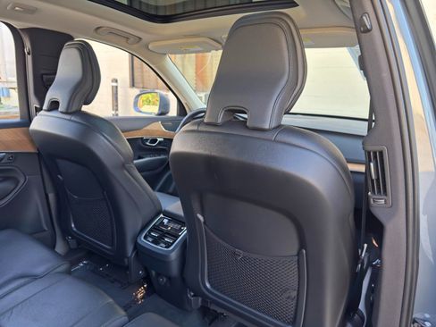 Used 2023 Volvo XC90 B6 Plus w/ Protection Package Premier AWD/4WD image 36